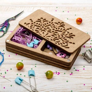Wooden Organizer for Needlework and Sewing, Bead Storage Tray with Lid, Magnetic Needle Minder, Embroidery and Craft Supply Holder