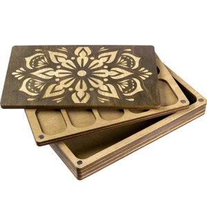 Wooden box for beads with wooden lid, accessory for beadwork, mandala flower container, bead holder, seed beads organizer, needlework gift