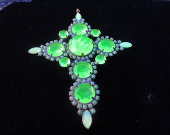 XL Gorgeous Czech Vintage Style Glass Rhinestone Vaseline Uranium CROSS Glows in the Dark Don't Miss Opportunity to Own this Beauty Buy Now