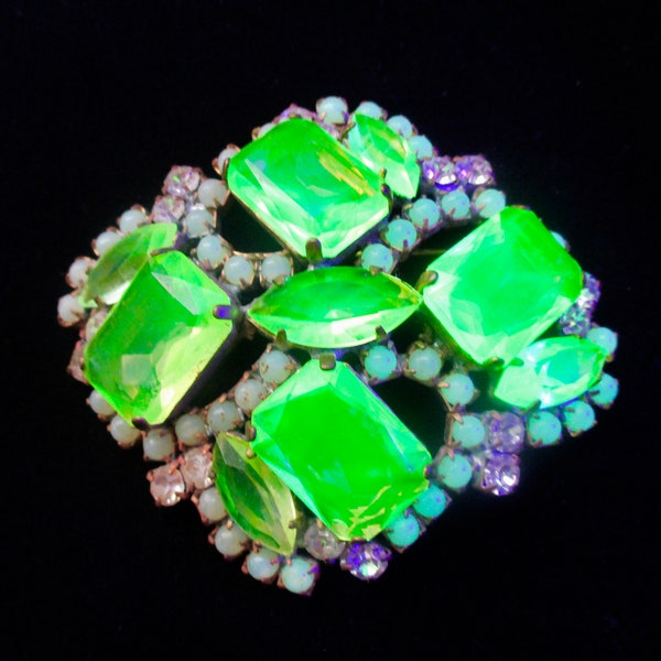 Gorgeous Czech Vintage Style Glass Rhinestone Vaseline Uranium Brooch Husar D Glows in the Dark   Don't Miss Opportunity to Own this Beauty