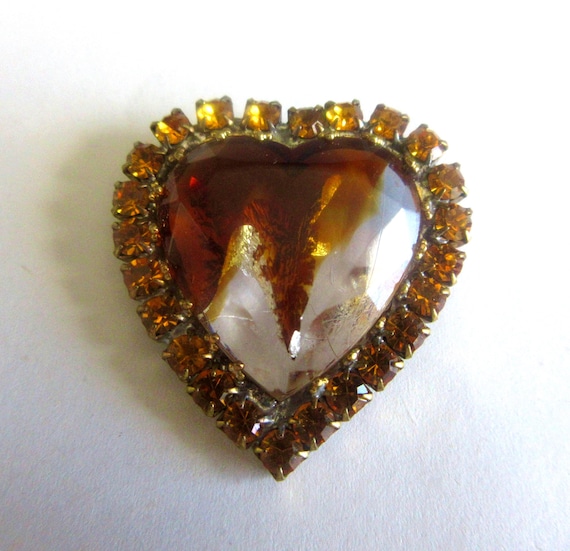 Czech Rhinestone Glass Buttons  Magnificent  HEART  Topaz Amber   Must add to collection Make something beautiful Collectable Button