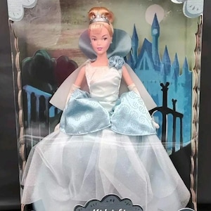 2002 Cinderella Doll Disney Mattel Princess Midnight Romance NRFB
