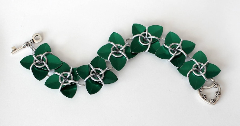 Clover Bracelet and Earrings Instructions Instant Download PDF Chainmail Instructions Scale Mail Tutorial image 1