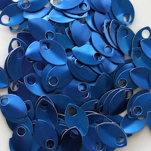 50 Small Anodized Aluminum Scales Chainmail Jewelry Supplies, Chainmaille Supplies, Chainmaille Scales, Jewelry Findings Blue