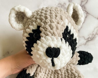 Handgestrickte Waschbär Kuscheldecke aus kuschelweicher Babywolle