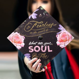Be fearless in the pursuit of what...| Grad Cap Toppers-Graduation Caps Decoration-College Graduation Gifts-Designed Grad Caps-Class of 2024