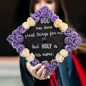 God has done great things for me｜Designer Graduation Caps Topper-Graduation Cap Decoration-College Graduation Gifts-class of 2024