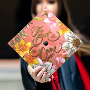 The best is yet to come｜Graduation Cap Topper-Graduation Cap Decoration-Graduation Gifts-Designed Grad Caps-Grad Cap Toppers-Class of 2024