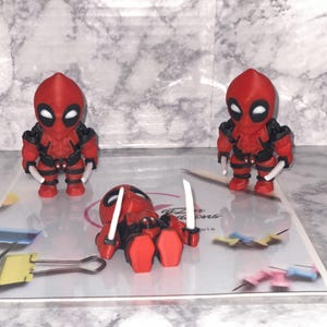 3D Printed Articulated Dead Inspired flexi, Black and Red, sword, Dead Fan Art, LIL Pool,  Miniature, comic book, action figure, Collectible