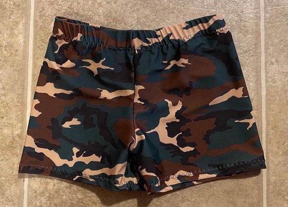 Tan camo shorts best sale