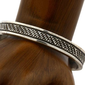 Douglas Etsitty - Etsy