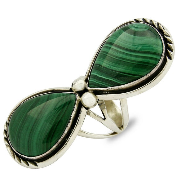 C 80-90's Navajo Ray Delgarito .925 Silver Natural Malachite Hand Stamped Ring