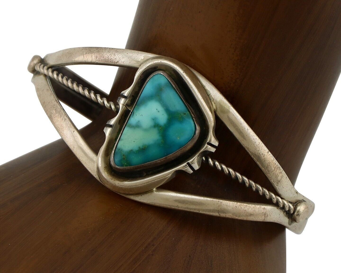 Vintage Native American Navajo Cluster Turquoise Cuff