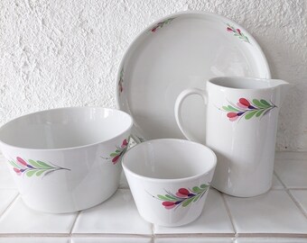 4 ARABIA HELY! Pattern designed by Olga Osol 1963-1974. Finnish Scandinavian design.