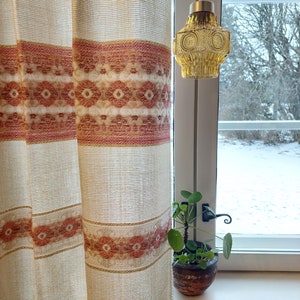 1 Vintage 70er Jahre Webvorhang in Warmen Erdtönen - Retro skandinavisches Textil, Perfekt als Vorhang oder Tischdecke - Scandinavian Home