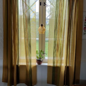 2 Vintage 70er Jahre finnische Vorhänge Mid Century Grün gestreift Retro durchscheinende Stoffpanele nordisch skandinavisch Cottagecore Dekor