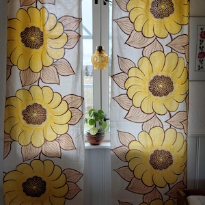 3 Vintage Scandinavian Floral Curtains 2 Panels (250x64 cm) + 1 Panel (207x133 cm) 1970s Retro Yellow Flower Power Print Bold Boho Curtain