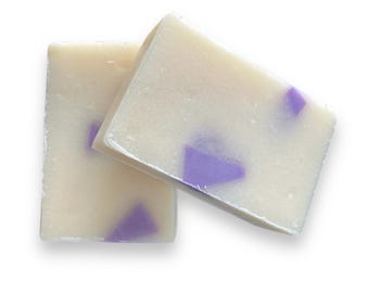 Berry Bliss Vanilla Cold Process Soap – Natural Black Raspberry & Vanilla Scent