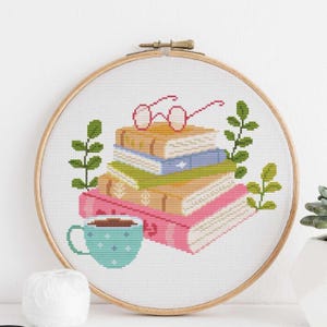 Book lover&#39;s cross stitch chart PDF, digital Cross Stitch Chart, DIY home decor, Counted Cross Stitch