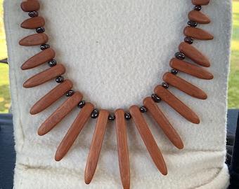 Hawaiian Rainbow Eucalyptus Pyrope Garnet Bib Necklace