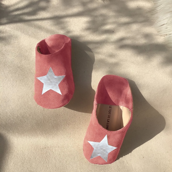 BABOUCHES rondes en Suède d'intérieur pour femme et enfant, slippers daim, chaussons maison, pantoufles CUIR fait main ARTISANAL