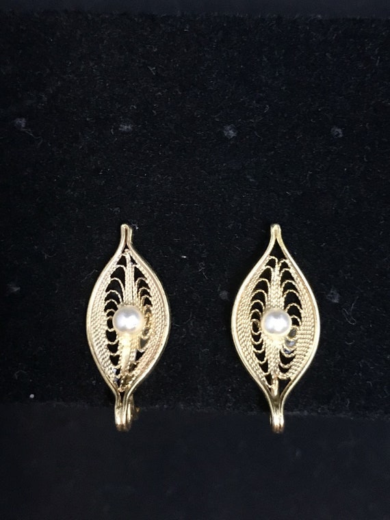 Sarah Coventry Filigree Clip-On Earrings - image 1