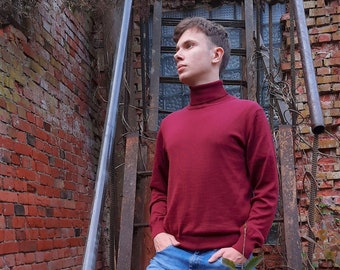 Mens Merino Wool Turtleneck Sweater: Fine Knit Pullover
