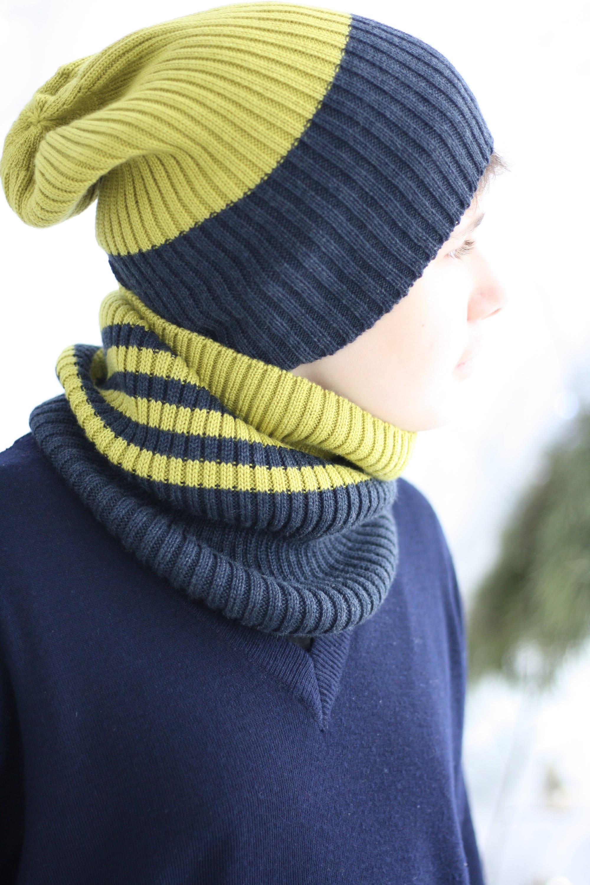 Neck, nose & mouth warmer, unisex merino wool cowl