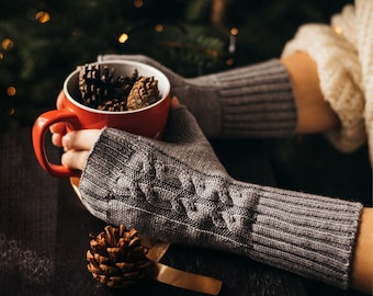 Merino Wool Fingerless Gloves, Gift for her, Unisex Arm Warmers, Writing Mittens