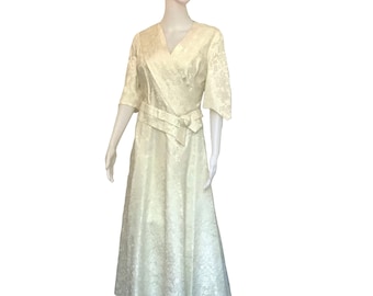 Vintage 1950s Cream Colored Short-Sleeve Wedding Gown