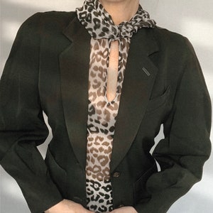 Vintage 1980s Gucci Leather-Trimmed Black Wool Jacket image 7
