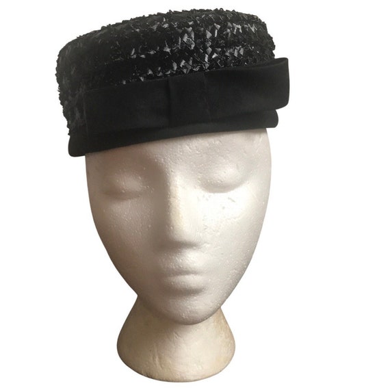 Vintage 1950s Black Pillbox Hat - image 1