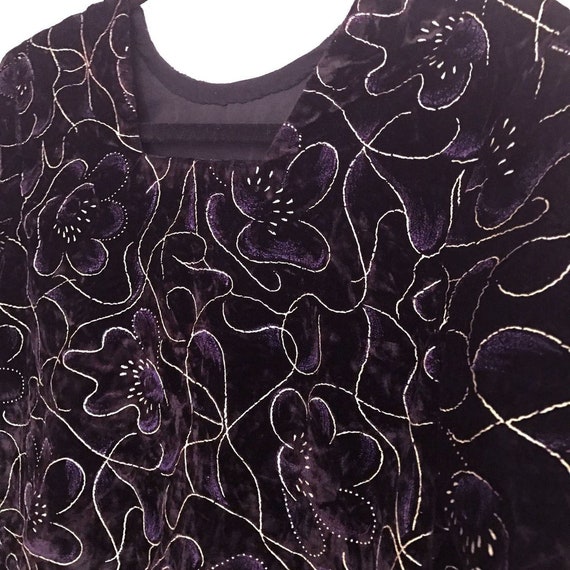 Vintage 1990s Purple Velvet Embroidered Cheongsam… - image 5