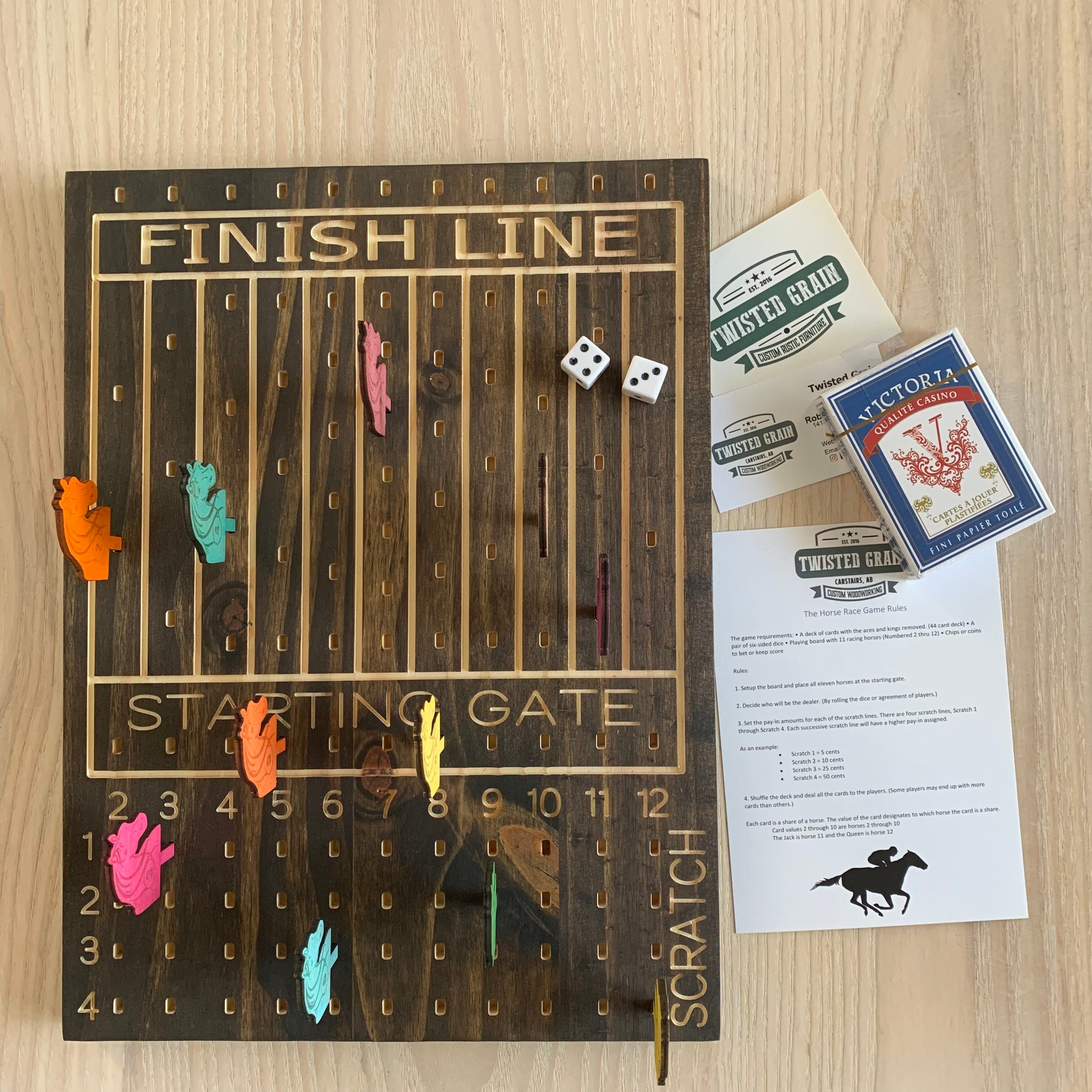 Horse Racing Board Game for Adults and Kids, Easy Family Game Night for All  Ages, Adult Games for Parties, Wooden Race Board with 11 Horses, 2 Dices