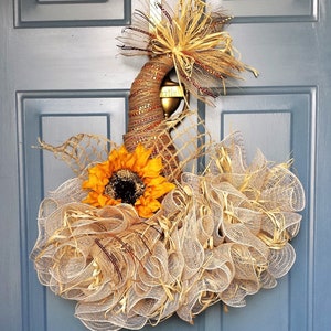 Fall Scarecrow Hat Shaped Wreath, Scarecrow Door Decor, Straw, Ruffle Hat with Sunflower Is Also Fun for the Kids