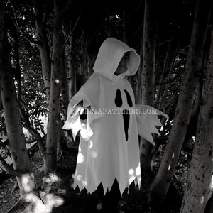 Surprised Spooky Ghost Poncho Halloween Cape Toddler