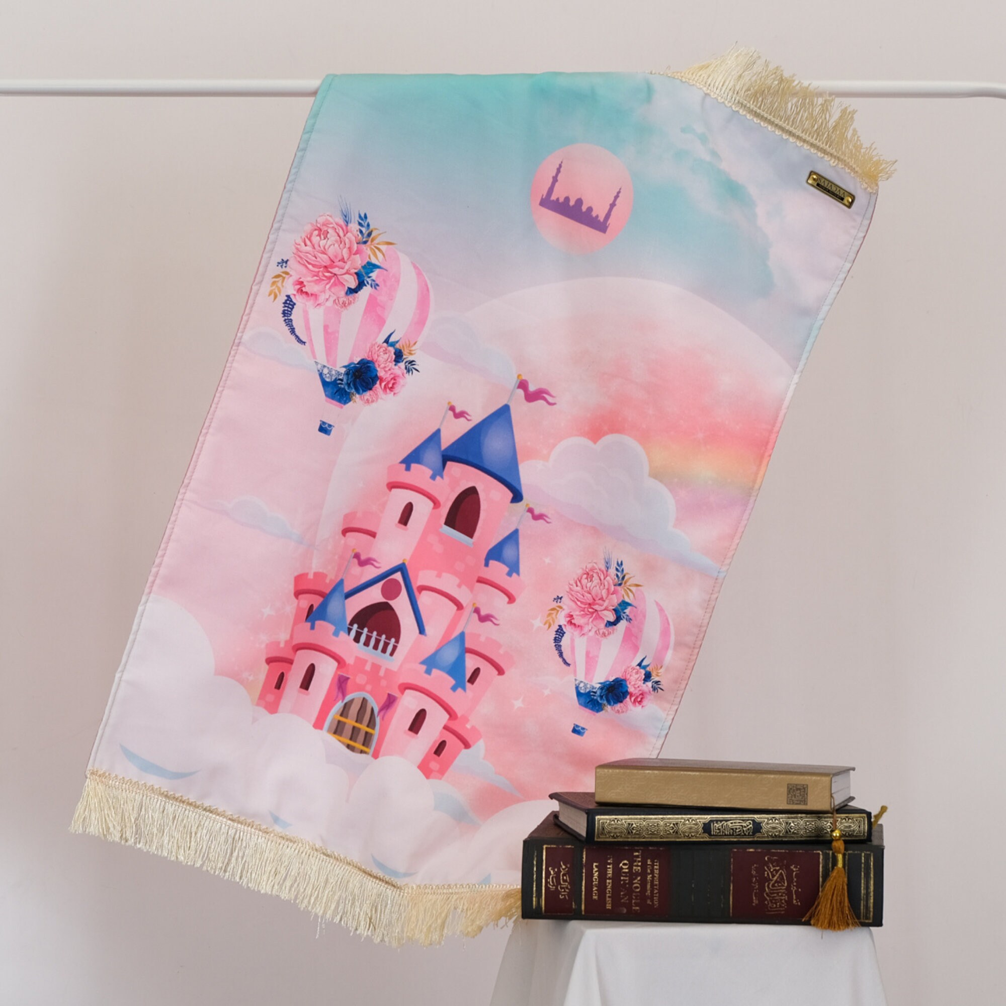 Kids Prayer Rug / Personalizedmuslim Janamaz / Unique Islamic Gift / Childrens Prayer Rug for