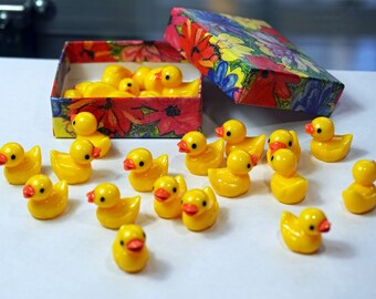 Dolls House Miniature Nursery Accessory 1;12 Scale Ducks Duck Mobile