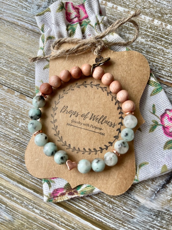 Holly| Aromatherapy Bracelets on Instagram: “Do you use essential oils? Did  you know about aromatherapy bracelet… | Aromatherapy bracelet, Bracelets,  Aromatherapy