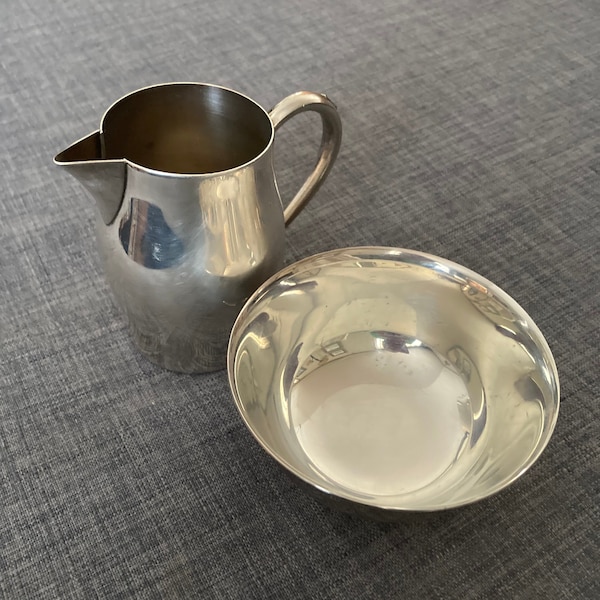 Vintage William Rogers Silver-plated Creamer and Sugar Bowl