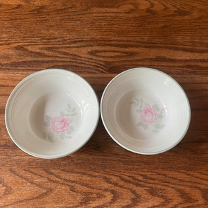 Royal Doultan Fresh Flowers Piccadilly Set of 2 Soup/Cereal Bowls
