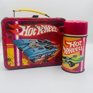 Fiambrera metálica vintage Hot Wheels de los años 70 con termo - Caja de hojalata de colección retro de Mattel - Coche clásico