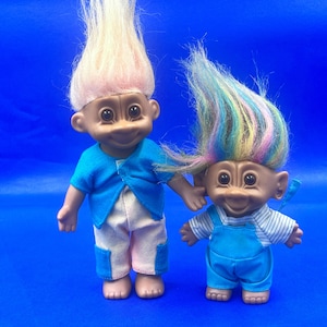 Vintage Troll Puppen Paar - Russ & Bright of America Trolls - 1990er Jahre Troll Puppen Paar mit Kleidung
