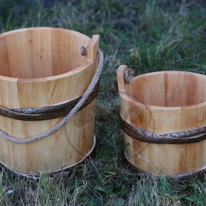 Historical Wooden Bucket with Rope Handle - 10 litres