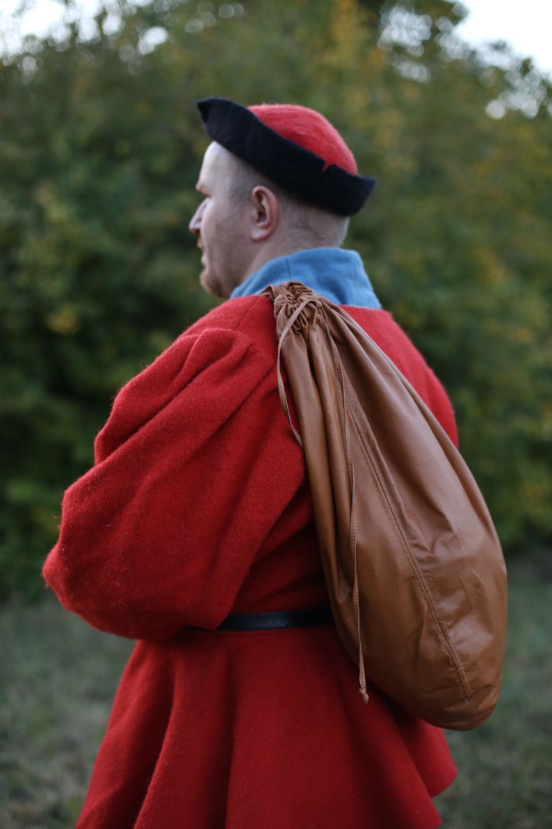 Large medieval style sausage leather bag