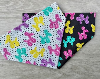Bandana personalizada com balão para cães/gatos, bandana de aniversário para usar sobre a coleira.