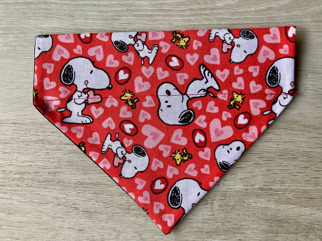 Personalized Snoopy Heart Bandana, Peanuts Bandana, Valentines Bandana, Snoopy Valentines