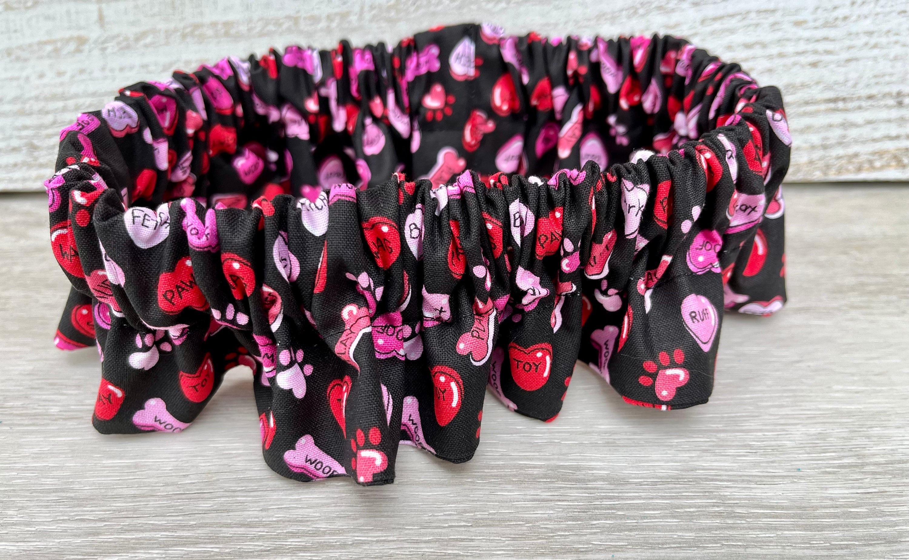 Ruffled Dog Collar, Valentines Heart Scrunchie, Cat Collar background