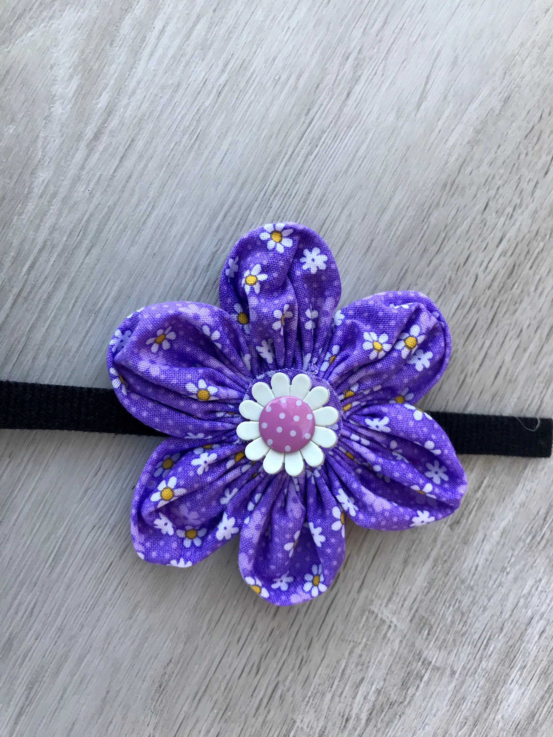 Lavender Daisy Dog Collar Flower, Adjustable Loop Product background
