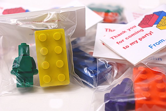Building Brick Crayon Party Bags: Crayon Party Favors 